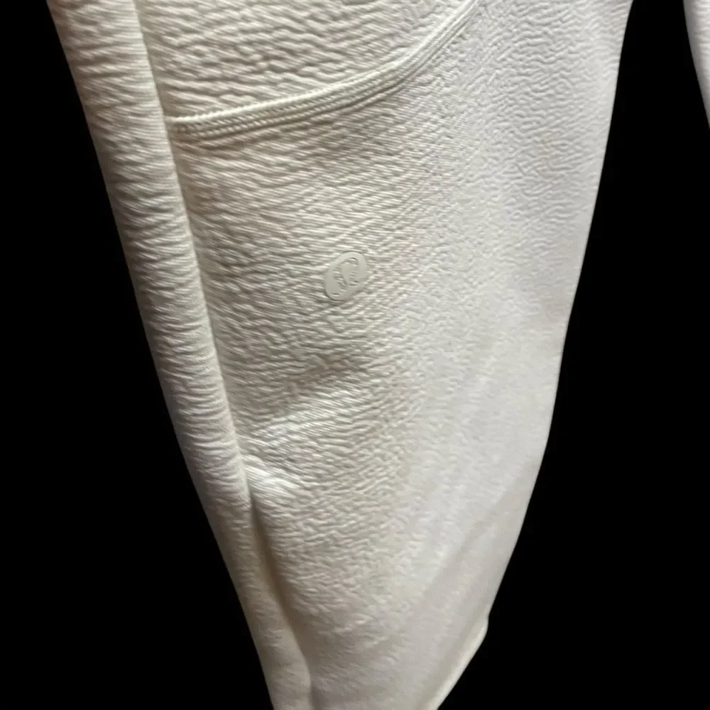 Lululemon Men’s Textured Spacer Classic-Tapered Pant Cream Bone XL